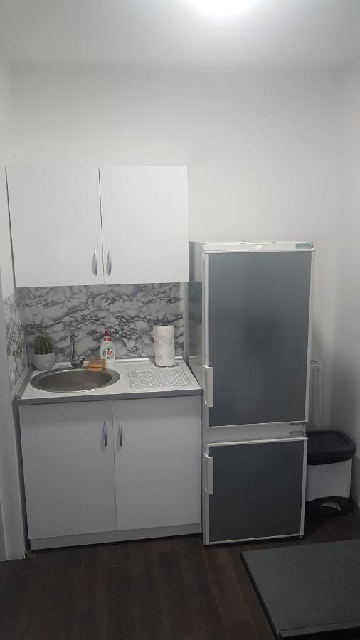 فاليفو Rent A Room Aleksic المظهر الخارجي الصورة
